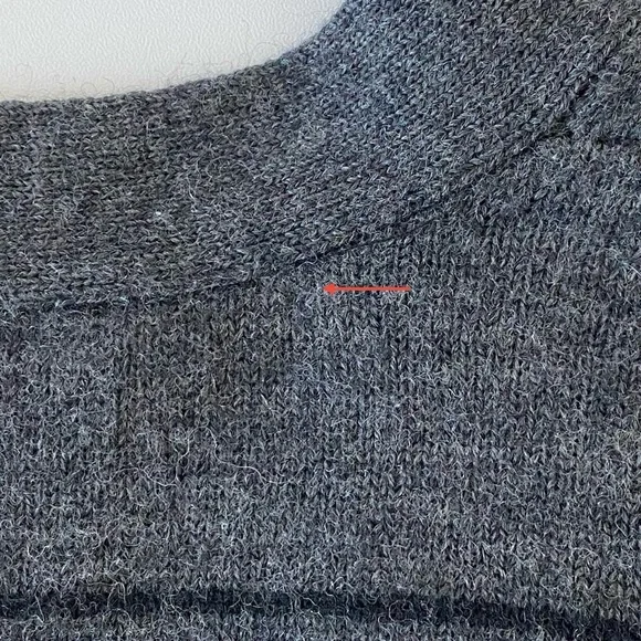 Vintage Ports 100% Wool Striped Vest - Picture 7 of 7